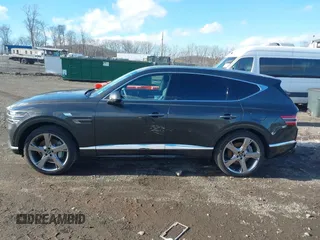 2024 Genesis GV80 with VIN KMUHCESC7RU180109, listed as a IAAI auction lot 41524166 with 4,109 mi miles and . Bid and sale history available at DreamBid. Image 14.