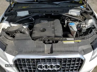 2014 Audi Q5 Premium Plus with VIN WA1LFAFP2EA098627, listed as a Copart auction lot 53249185 with 225,246 mi miles and Salvage Title. Bid and sale history available at carsss.com. Image 12.