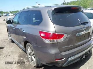 2013 Nissan Pathfinder S with VIN 5N1AR2MM1DC678629, listed as a IAAI auction lot 42063115 with 192,096 mi miles. Bid and sale history available at carsss.com. Image 3.