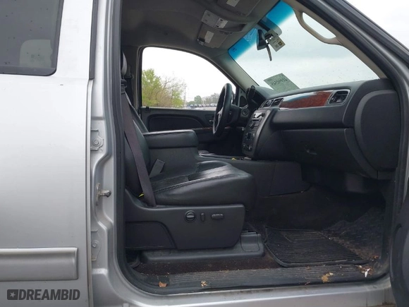2013 GMC Sierra 1500 SLT with VIN 3GTP2WE74DG224066, listed as a IAAI auction lot 41990545 with 169,296 mi miles. Bid and sale history available at carsss.com. Image 5.