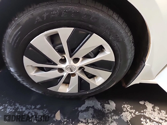 2020 Nissan Altima S z VIN 1N4BL4BV1LC230252, wystawiony jako IAAI lot #42547649 z przebiegiem 158 643 mil mil oraz . Historia ofert i sprzedaży dostępna na DreamBid. Obrazek 13.
