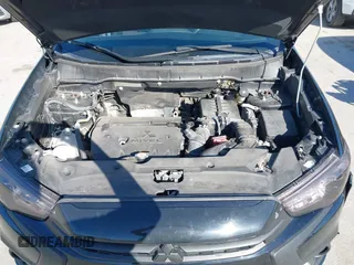 2019 Mitsubishi Outlander ES z VIN JA4AR3AU5KU016441, wystawiony jako IAAI lot #42122866 z przebiegiem 76 866 mil mil oraz . Historia ofert i sprzedaży dostępna na DreamBid. Obrazek 10.