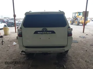 2019 Toyota 4Runner SR5 с VIN JTEBU5JR1K5712476, выставлен на аукционе IAAI как лот 41910180 с пробегом 115 738 миль миль и . История ставок и продаж доступна на DreamBid. Изображение 16.
