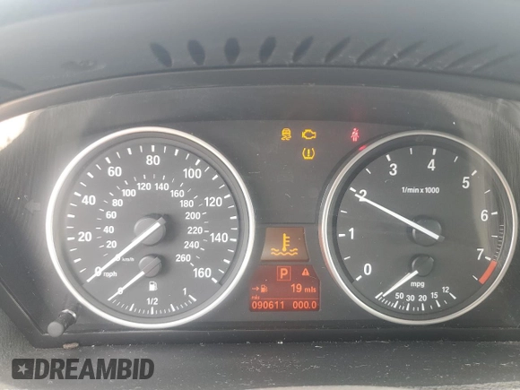 2013 BMW X5 xDrive50i with VIN 5UXZV8C52D0C15370, listed as a Copart auction lot 62293645 with 90,611 mi miles and Clean title. Bid and sale history available at DreamBid. Image 9.