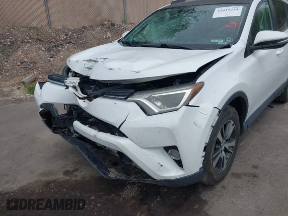 2016 Toyota RAV4 XLE с VIN 2T3RFREV2GW427622, выставлен на аукционе IAAI как лот 42415254 с пробегом 124 481 миль миль и . История ставок и продаж доступна на DreamBid. Изображение 6.