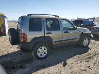 2005 Jeep Liberty Sport with VIN 1J4GK48K55W585730, listed as a Copart auction lot 48254745 with 173,010 mi miles and Clean Title. Bid and sale history available at carsss.com. Image 3.