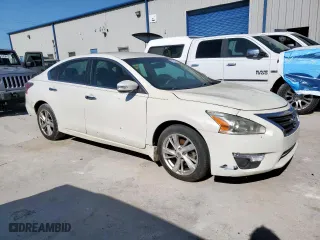 2015 Nissan Altima 2.5 S with VIN 1N4AL3AP9FN404764, listed as a Copart auction lot 52786325 with 95,589 mi miles and Clean Title. Bid and sale history available at carsss.com. Image 4.