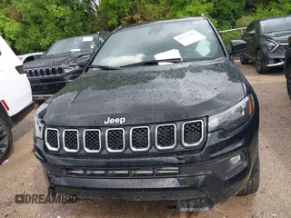 2024 Jeep Compass Latitude with VIN 3C4NJDBN6RT606146, listed as a IAAI auction lot 42123381 with 36,628 mi miles and . Bid and sale history available at carsss.com. Image 12.