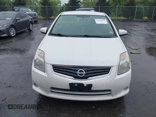 2012 Nissan Sentra SR z VIN 3N1AB6AP7CL622201, wystawiony jako IAAI lot #42336639 z przebiegiem 143 311 mil mil oraz . Historia ofert i sprzedaży dostępna na DreamBid. Obrazek 13.