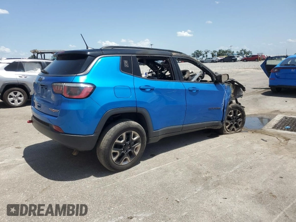 2018 Jeep Compass Trailhawk z VIN 3C4NJDDB2JT198882, wystawiony jako Copart lot #63334315 z przebiegiem Nie podano mil oraz Nie do naprawy • Non repairable. Historia ofert i sprzedaży dostępna na DreamBid. Obrazek 3.