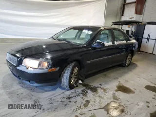 2000 Volvo S80 with VIN YV1TS94D3Y1076000, listed as a Copart auction lot 45118595 with 207,755 mi miles and Clean Title. Bid and sale history available at carsss.com. Image 1.