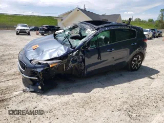 2021 Kia Sportage EX z VIN KNDPNCAC0M7847575, wystawiony jako Copart lot #57667035 z przebiegiem Nie podano mil oraz Szkoda całkowita • Salvage title. Historia ofert i sprzedaży dostępna na DreamBid. Obrazek 1.
