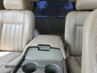 2004 Lincoln Navigator Luxury with VIN 5LMFU28R74LJ09128, listed as a Copart auction lot 59023625 with 181,658 mi miles and Salvage title. Bid and sale history available at DreamBid. Image 10.