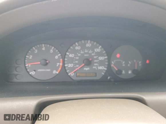 2001 Mazda 626 LX z VIN 1YVGF22CX15238033, wystawiony jako Copart lot #47245985 z przebiegiem 91 735 mil mil oraz Szkoda całkowita • Salvage title. Historia ofert i sprzedaży dostępna na DreamBid. Obrazek 9.
