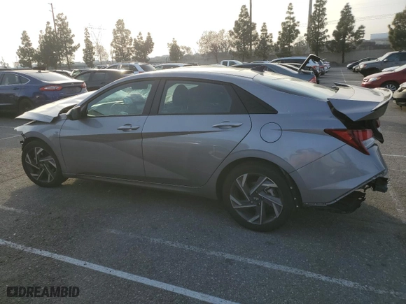 2025 Hyundai Elantra SEL Sport with VIN KMHLM4DG7SU870187, listed as a Copart auction lot 43471725 with 4,886 mi miles and Salvage Title. Bid and sale history available at carsss.com. Image 2.