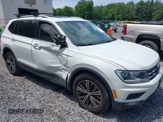 2018 Volkswagen Tiguan SEL с VIN 3VV2B7AX3JM036157, выставлен на аукционе IAAI как лот 42506274 с пробегом 102 947 миль миль и . История ставок и продаж доступна на DreamBid. Изображение 6.