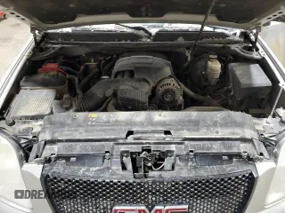 2011 GMC Yukon SLT with VIN 1GKS2CE05BR271281, listed as a Copart auction lot 45723165 with 235,095 mi miles and Salvage title. Bid and sale history available at DreamBid. Image 13.