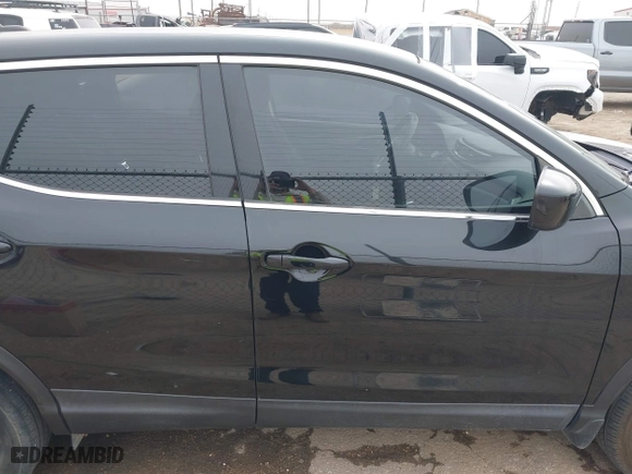 2020 Nissan Rogue Sport S with VIN JN1BJ1CV2LW543826, listed as a IAAI auction lot 41731854 with 116,681 mi miles. Bid and sale history available at carsss.com. Image 14.