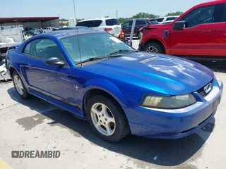 2002 Ford Mustang Standard z VIN 1FAFP40442F222434, wystawiony jako IAAI lot #42381427 z przebiegiem 76 100 mil mil oraz . Historia ofert i sprzedaży dostępna na DreamBid. Obrazek 1.