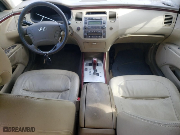 2008 Hyundai Azera Limited with VIN KMHFC46F88A319393, listed as a Copart auction lot 46523985 with NaN miles and Non Repairable. Bid and sale history available at carsss.com. Image 8.