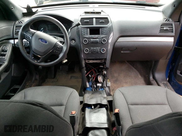 2019 Ford Police Interceptor Utility z VIN 1FM5K8AT5KGB15724, wystawiony jako Copart lot #55945185 z przebiegiem 108 429 mil mil oraz Tytuł czysty. Historia ofert i sprzedaży dostępna na DreamBid. Obrazek 8.