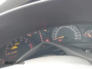 2002 Pontiac Bonneville SE z VIN 1G2HX54K624146331, wystawiony jako IAAI lot #41924115 z przebiegiem 83 665 mil mil oraz . Historia ofert i sprzedaży dostępna na DreamBid. Obrazek 7.