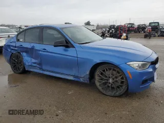 2013 BMW 3 Series 335i xDrive z VIN WBA3B9G52DNP39356, wystawiony jako Copart lot #43982145 z przebiegiem 87 026 mil mil oraz Szkoda całkowita • Salvage title. Historia ofert i sprzedaży dostępna na DreamBid. Obrazek 4.