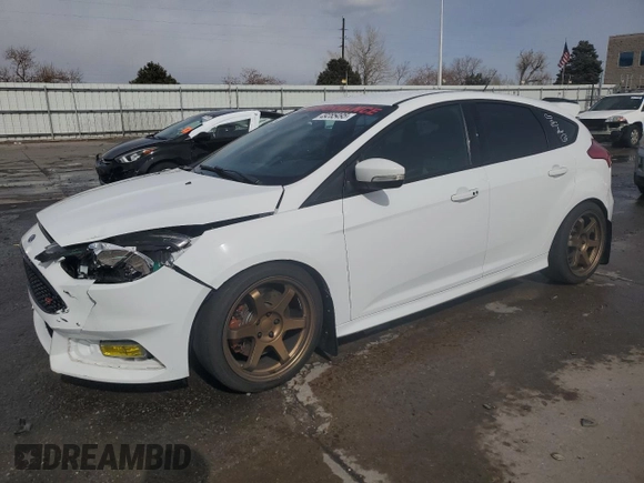 2018 Ford Focus ST with VIN 1FADP3L94JL242367, listed as a Copart auction lot 49285495 with 87,566 mi miles and Salvage Title. Bid and sale history available at DreamBid. Image 1.