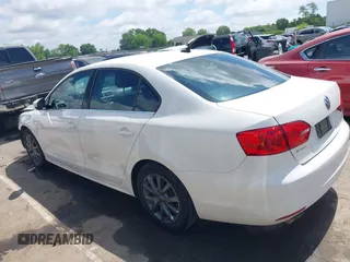 2013 Volkswagen Jetta SE with VIN 3VWDX7AJ1DM319114, listed as a IAAI auction lot 42295095 with 164,583 mi miles and . Bid and sale history available at DreamBid. Image 14.