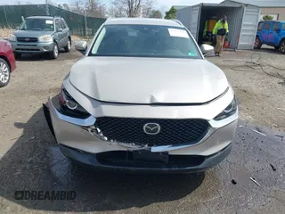 2022 Mazda CX-30 S Select with VIN 3MVDMBBL4NM401563, listed as a IAAI auction lot 41826878 with 4,733 mi miles and . Bid and sale history available at carsss.com. Image 12.