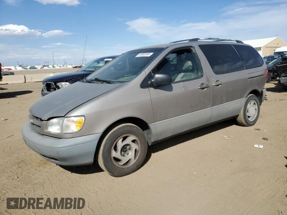 1999 Toyota Sienna LE with VIN 4T3ZF13C4XU142973, listed as a Copart auction lot 49983595 with 206,265 mi miles and Salvage Title. Bid and sale history available at carsss.com. Image 1.