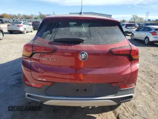 2021 Buick Encore GX Preferred z VIN KL4MMBS28MB058300, wystawiony jako Copart lot #81372734 z przebiegiem 33 759 mil mil oraz Szkoda całkowita • Salvage title. Historia ofert i sprzedaży dostępna na DreamBid. Obrazek 6.