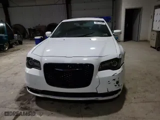 2021 Chrysler 300 with VIN 2C3CCABG6MH546036, listed as a Copart auction lot 42612905 with 68,563 mi miles and Salvage Title. Bid and sale history available at carsss.com. Image 10.