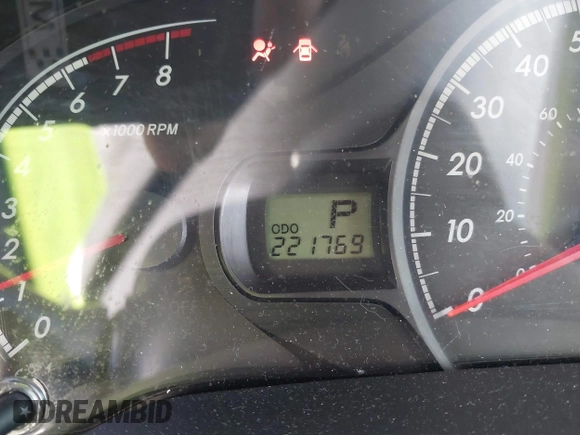 2012 Toyota Sienna LE AAS with VIN 5TDKK3DC1CS264239, listed as a IAAI auction lot 41839022 with 221,769 mi miles. Bid and sale history available at carsss.com. Image 15.