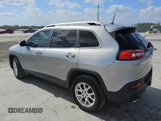 2016 Jeep Cherokee Latitude with VIN 1C4PJMCS0GW241483, listed as a Copart auction lot 53945455 with 125,314 mi miles and Clean Title. Bid and sale history available at carsss.com. Image 2.