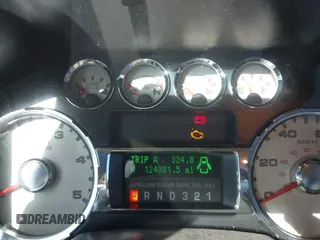 2010 Ford Super Duty F-250 SRW XL with VIN 1FTSW2BR2AEB07232, listed as a IAAI auction lot 41419000 with 124,081 mi miles. Bid and sale history available at carsss.com. Image 7.