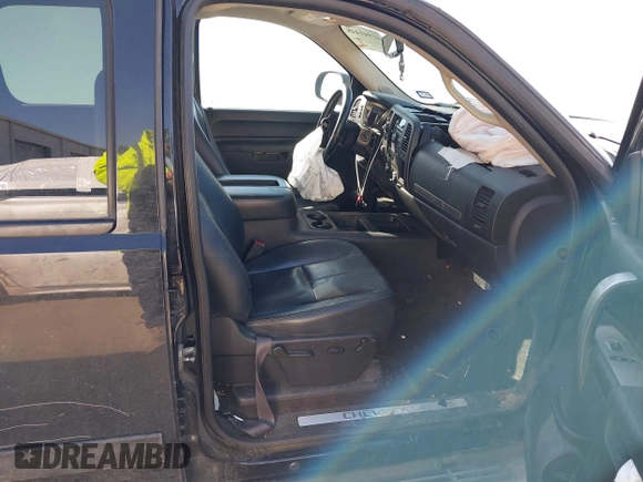 2012 Chevrolet Silverado 1500 LT with VIN 3GCPKSE71CG230592, listed as a IAAI auction lot 41941448 with 241,368 mi miles and . Bid and sale history available at DreamBid. Image 5.