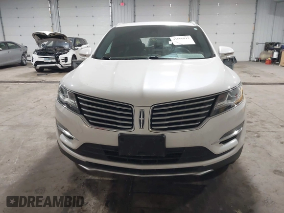 2016 Lincoln MKC Reserve with VIN 5LMTJ3DH2GUJ24052, listed as a IAAI auction lot 41666912 with 62,818 mi miles and . Bid and sale history available at DreamBid. Image 12.