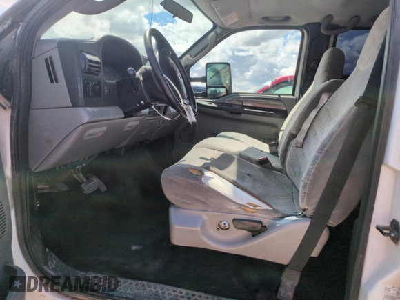 2006 Ford F-250 XL with VIN 1FTSW21P86EC38270, listed as a Copart auction lot 54608525 with 191,044 mi miles and Salvage title. Bid and sale history available at DreamBid. Image 7.