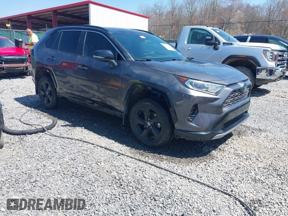 2021 Toyota RAV4 Hybrid XSE z VIN 4T3E6RFV4MU058397, wystawiony jako IAAI lot #42060980 z przebiegiem 236 612 mil mil oraz . Historia ofert i sprzedaży dostępna na DreamBid. Obrazek 1.