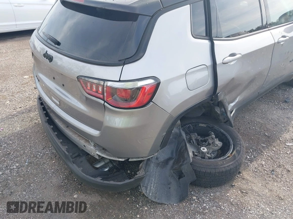 2018 Jeep Compass Latitude with VIN 3C4NJDBBXJT402489, listed as a IAAI auction lot 42369108 with 126,939 mi miles and . Bid and sale history available at DreamBid. Image 6.