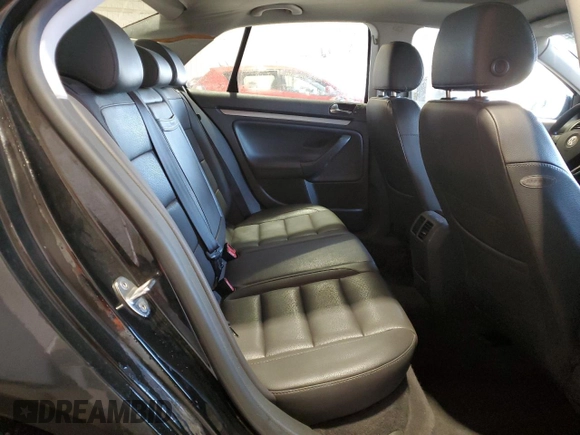 2005 Volkswagen Jetta with VIN 3VWST71KX5M634698, listed as a Copart auction lot 74568524 with 352,048 mi miles and Salvage title. Bid and sale history available at DreamBid. Image 10.
