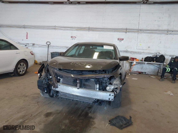 2013 Nissan Altima 2.5 SL with VIN 1N4AL3AP8DC922082, listed as a IAAI auction lot 42051434 with 122,907 mi miles. Bid and sale history available at carsss.com. Image 6.