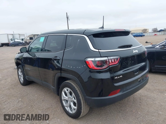 2024 Jeep Compass Sport с VIN 3C4NJDAN9RT105303, выставлен на аукционе IAAI как лот 41554518 с пробегом 10 798 миль миль и . История ставок и продаж доступна на DreamBid. Изображение 14.