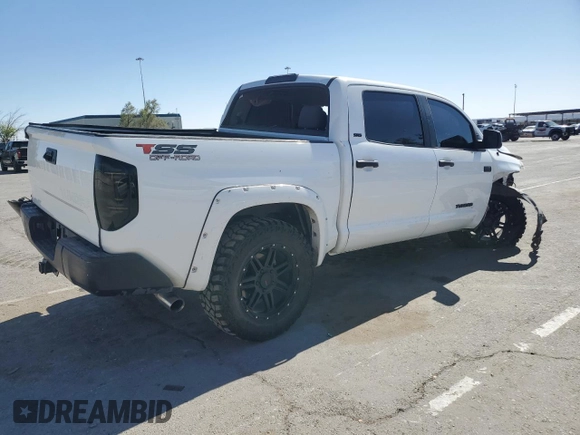 2016 Toyota Tundra SR5 z VIN 5TFDW5F10GX562642, wystawiony jako Copart lot #53810075 z przebiegiem 135 792 mil mil oraz Szkoda całkowita • Salvage title. Historia ofert i sprzedaży dostępna na DreamBid. Obrazek 3.