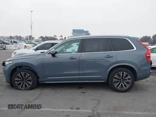2022 Volvo XC90 Momentum with VIN YV4102CKXN1833414, listed as a IAAI auction lot 41167764 with 30,566 mi miles and . Bid and sale history available at DreamBid. Image 14.