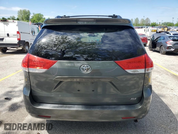 2014 Toyota Sienna XLE with VIN 5TDYK3DC1ES453924, listed as a Copart auction lot 56148565 with 198,185 mi miles and Clean title. Bid and sale history available at DreamBid. Image 6.