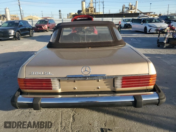 1981 Mercedes-Benz 380 380SL with VIN WDBBA45A8BB003796, listed as a Copart auction lot 46638435 with 122,163 mi miles and Salvage Title. Bid and sale history available at carsss.com. Image 6.