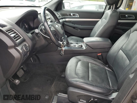 2017 Ford Explorer XLT с VIN 1FM5K8D87HGB91090, выставлен на аукционе Copart как лот 54681015 с пробегом 125 594 миль миль и Списание • Salvage title. История ставок и продаж доступна на DreamBid. Изображение 7.