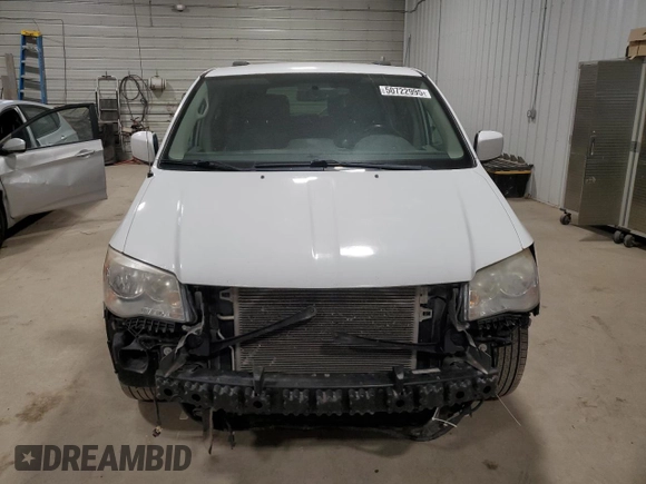 2013 Chrysler Town & Country Touring with VIN 2C4RC1BG0DR820959, listed as a Copart auction lot 50722995 with 140,677 mi miles and Salvage Title. Bid and sale history available at carsss.com. Image 5.